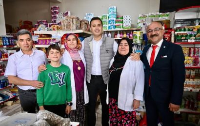 Balıkesir Büyükşehir Belediye Başkanı Akın, Köy Ziyaretleriyle Hemşehrileriyle Kucaklaştı