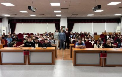 Bandırma Belediyesi Personeline Resmi Yazışma Eğitimi Verildi