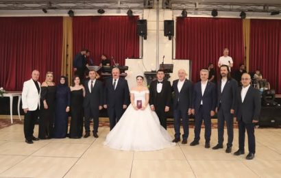 Balıkesir’de Mutlu Anlar: Önemli İsimlerin Çocukları Evlendi