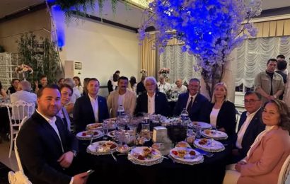 CHP’li Belediye Meclis Üyeleri, Balıkesir’de Dayanışma Yemeği Düzenledi