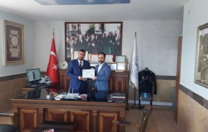 Bandırma Müftülüğü Personeline Başarı Belgesi Takdimi