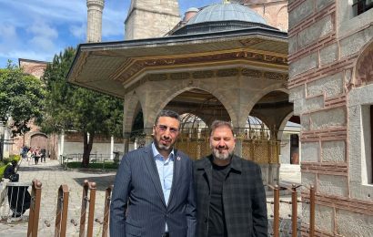Bandırma Müftüsü Ayasofya’yı Ziyaret Etti, İmam Topçuoğlu ile Görüşme Gerçekleştirdi
