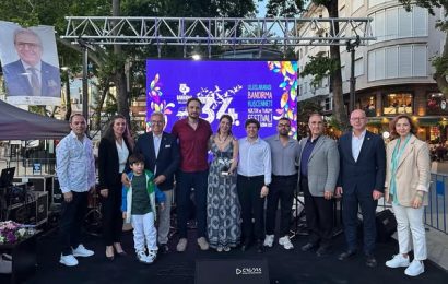 Bandırma’da Caz Rüzgarı: Ceren Temel Quartet Konseriyle Cumhuriyet Meydanı Coştu