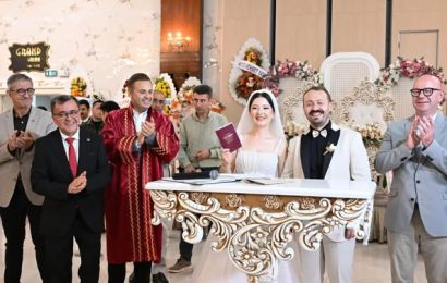 CHP Balıkesir İl Başkan Yardımcısı Doğaç Arabacı Evlendi