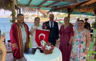 Marmara Adalar’da Mutlu Nikah