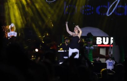 Bandırma’da Derya Bedavacı Rüzgarı Esti: On Binlerce Kişi Coştu