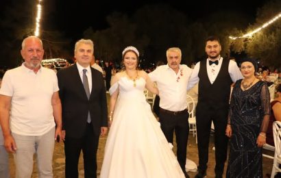 Edremit’te Aşk Yeşerdi: Özkan Kostak’ın Kızı Evlendi