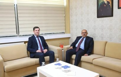 Balıkesir Valisi Ustaoğlu, İl Sağlık Müdürü Çavdar’ı Ziyaret Etti