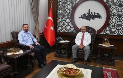 AK Parti Balıkesir İl Başkanı Mehmet Aydemir Balıkesir Valisi İsmail Ustaoğlu’nu Ziyaret Etti