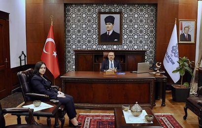 Marmara Kaymakamı Görentaş, Balıkesir Valisi Ustaoğlu’nu Ziyaret Etti
