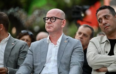 Burhaniye’de 6. Kitap Fuarı Coşkuyla Açıldı