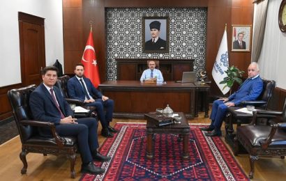 Balıkesir Valisi Ustaoğlu’na Sanayi ve İş Dünyasından Ziyaret