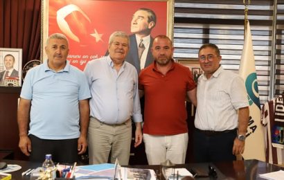 Bandırma Belediyesi Başkan Vekili Türkmen, CHP İlçe Başkanı Atak’ı Ağırladı