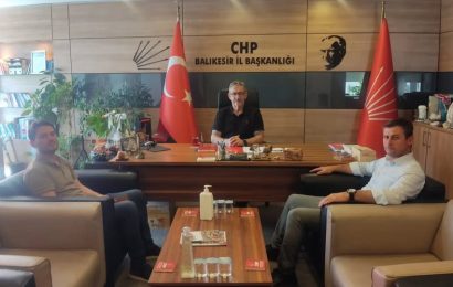 Balıkesir’de Muhtarlar Ziyareti: CHP İl Başkanlığı ile İşbirliği Mesajı