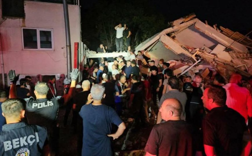 Sındırgı’da Depremde 1 Can Kaybı: Yaralı Sayısı 29