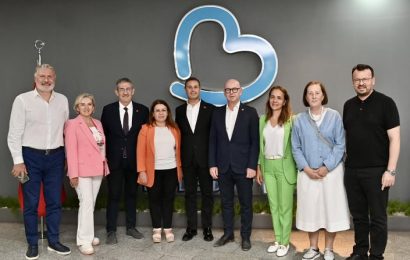 Partili Delegeler, Balıkesir’de Belediye Başkanı Akın’ı Ziyaret Etti