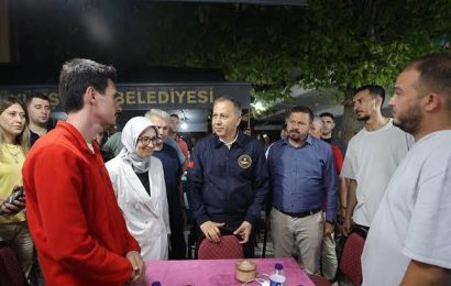 Balıkesir Sındırgı’da Deprem: Enkazdan Kurtarılan 4 Kişiden Birini Kaybedildi