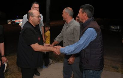 Sındırgı’da Deprem Sonrası Hasar Tespiti: Vali Ustaoğlu Yerinde Değerlendirme Yaptı