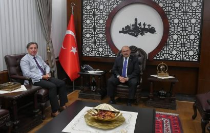 Balıkesir Valisi’ni Mülkiye Müfettişi Ziyaret Etti