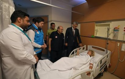 Balıkesir’de Depremzede Ziyareti: Sağlık Bakanı ve Vali Tarafından Geçmiş Olsun Dilekleri