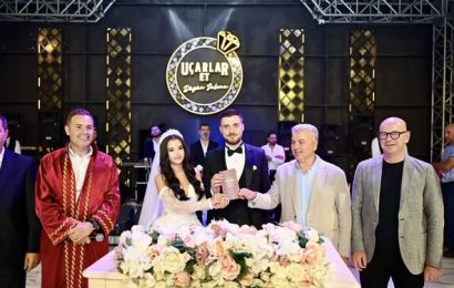 İvrindi’de Mutlu Anlar: Ezgi ve Orhan Kardeşlerin Nikahı