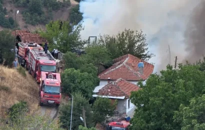 Balıkesir’de Korkunç Yangın: Köseler Mahallesi’nde Evler Tehlikede