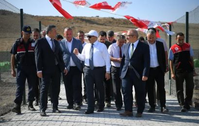 Balıkesir Valisi Ustaoğlu Sokak Hayvanları Doğal Yaşam Alanını İnceledi