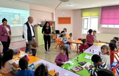 Marmara Adalar Belediye Başkanı Aydın Dinçer, Okulları Ziyaret Etti