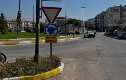 Bandırma’da Dönel Kavşaklarda Trafik Kuralları Güncellendi: Öncelik Artık Kavşak İçindeki Araçlarda