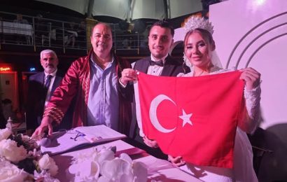 Marmara Adalar Belediyesi Nikah Töreniyle Yeni Bir Çifte Mutluluk Verdi