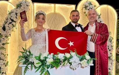 Marmara Adalar’da Evlilik Sevinci: Aydın Dinçer Nikah Şahitliği Yaptı