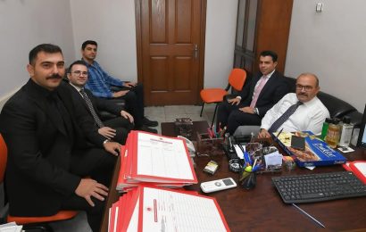 Balıkesir Valisi Ustaoğlu, Manyas Adliyesini Ziyaret Etti