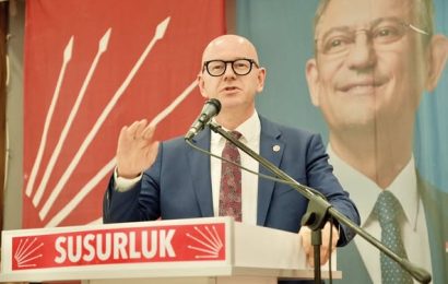CHP Susurluk İlçe Kongresi Coşkuyla Tamamlandı: Sema Acar İlçe Başkanı Seçildi
