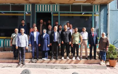 Beyoğlu’da Genç Esnaf ile AK Parti Buluşması