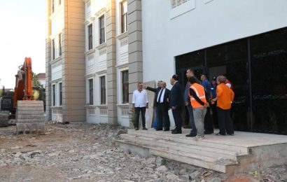 Balıkesir Valisi Ustaoğlu, Gönen Hükümet Konağı İnşaatını İnceledi