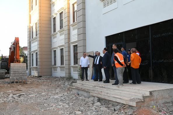Balıkesir Valisi Ustaoğlu, Gönen Hükümet Konağı İnşaatını İnceledi