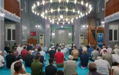 Bandırma’da Mevlit Kandili Coşkuyla Kutlandı