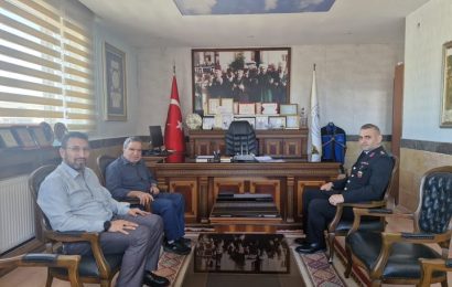 Bandırma İlçe Jandarma Komutanı Müftüyü Ziyaret Etti