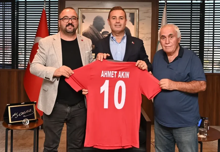 Balıkesir Büyükşehir Belediyesi, Altıeylül Muhtarı ve Spor Kulübü Başkanıyla Buluştu