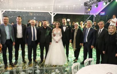 AK Partili Ahmet Karaçil’in Çocuklarının Düğününe Katılım