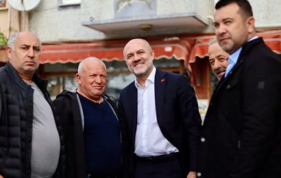 Marmara Adalar Belediye Başkanı Aydın Dinçer, Esnaf Ziyaretleri ile Vatandaşın Taleplerini Dinledi