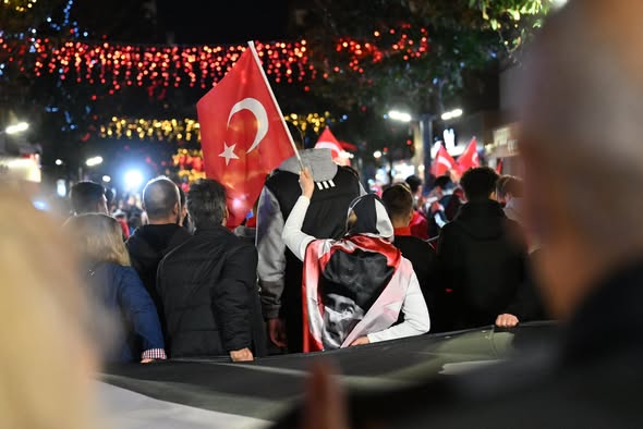 Balıkesir’de Cumhuriyet Bayramı Coşkusu: İlelebet Cumhuriyet