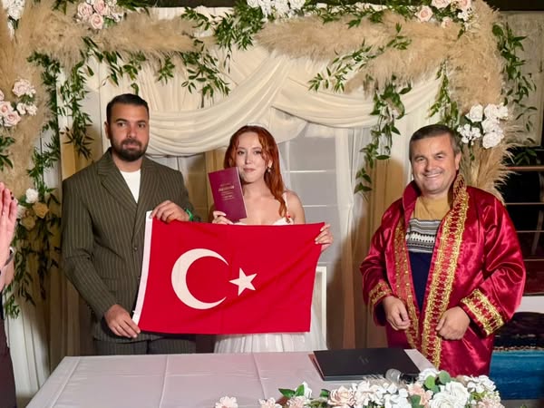 Avşa Adası’nda Derya ve Ali’nin Nikah Töreni Gerçekleşti