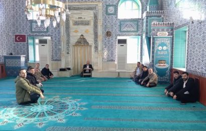 Bandırma’da Din Görevlileri “Oku Yorum” Projesi Kapsamında Kitap Müzakeresi Gerçekleştirdi