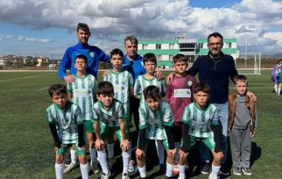 Gönen Belediyespor’un U12 Takımına GönenTV’den Forma Desteği