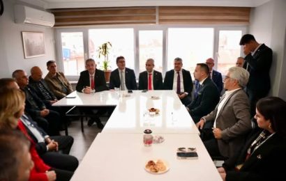 CHP’den Karesi İlçe Örgütüne Ziyaret ve Yeni Dönem Mesajı