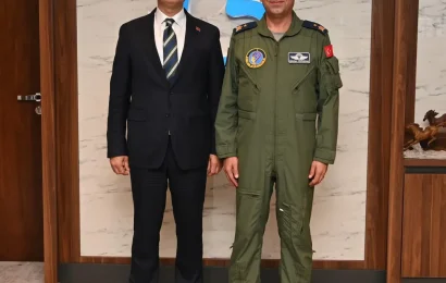 Balıkesir Büyükşehir Belediye Başkanı Yücel Yılmaz, Garnizon Komutanı Gürakar’ı Ağırladı