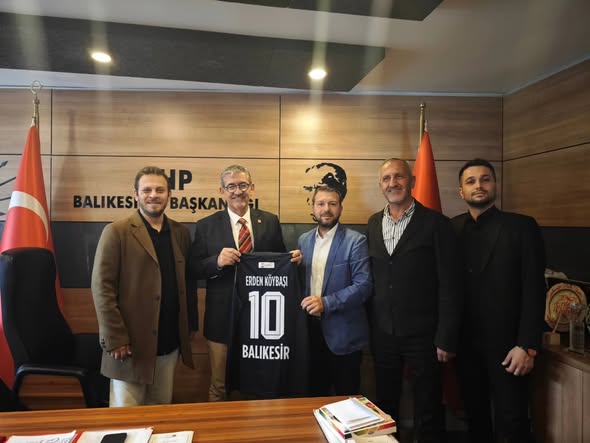 Balıkesir Büyükşehir Belediyespor Yönetimi CHP İl Başkanlığını Ziyaret Etti