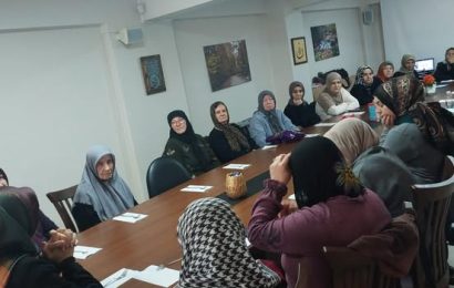 Bandırma’da “Değerleriyle Güçlü Ailem” Semineri Düzenlendi