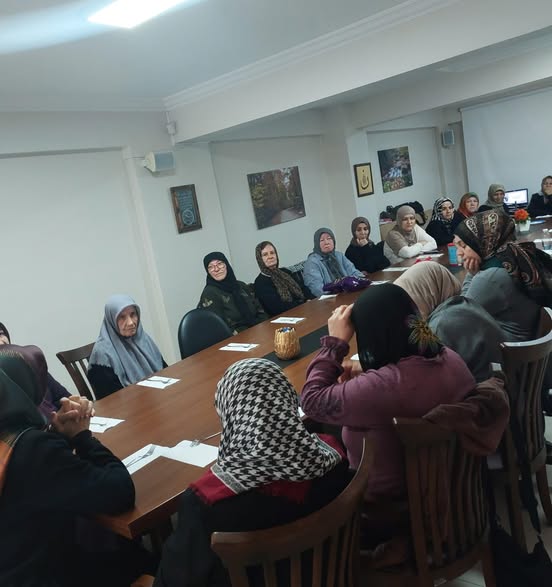 Bandırma’da “Değerleriyle Güçlü Ailem” Semineri Düzenlendi